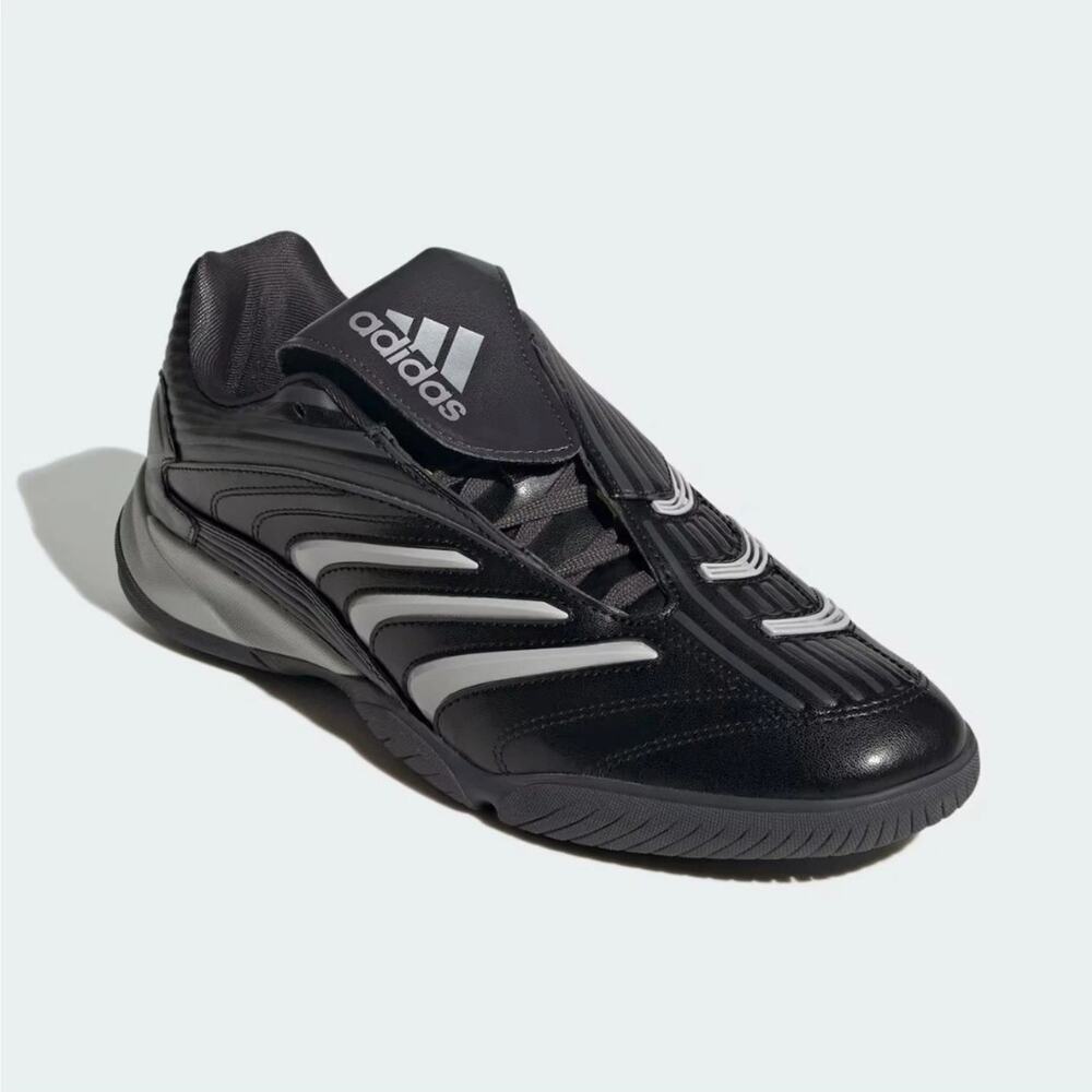 New Adidas Predator Sala IH7082 Indoor Soccer Shoes - Men’s 10 / Women’s 11 NIB
